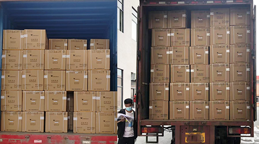 集裝箱裝柜進(jìn)行時！金環(huán)電器客戶迷你洗衣機(jī)順利發(fā)貨！