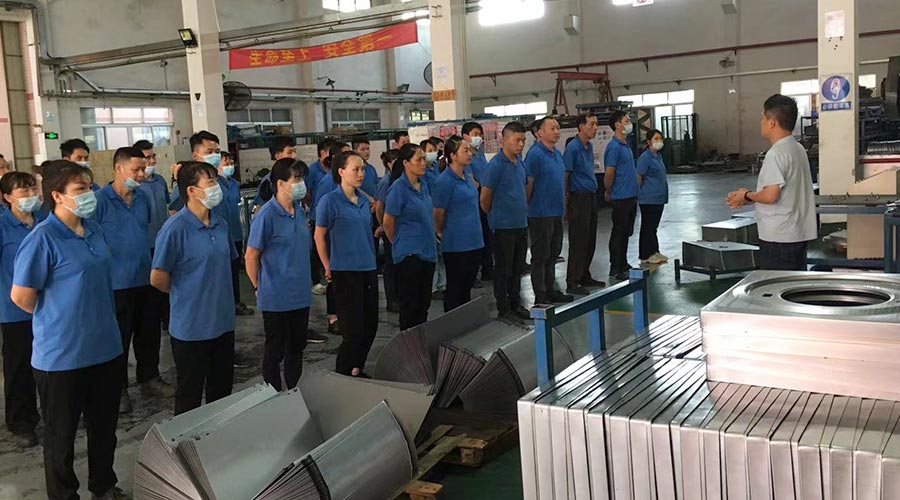 五一放假在即！金環(huán)電器沖壓車間開展早會強調(diào)工作效率