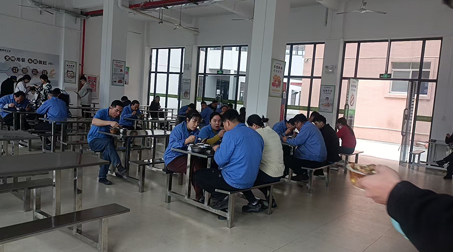 金環(huán)食堂，美味與關(guān)懷的港灣