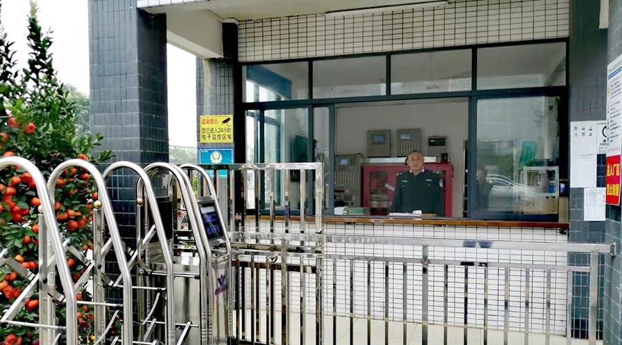 擔(dān)當(dāng)與責(zé)任！金環(huán)電器保安春節(jié)堅(jiān)守崗位